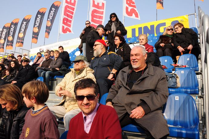 Ingrandisci la foto